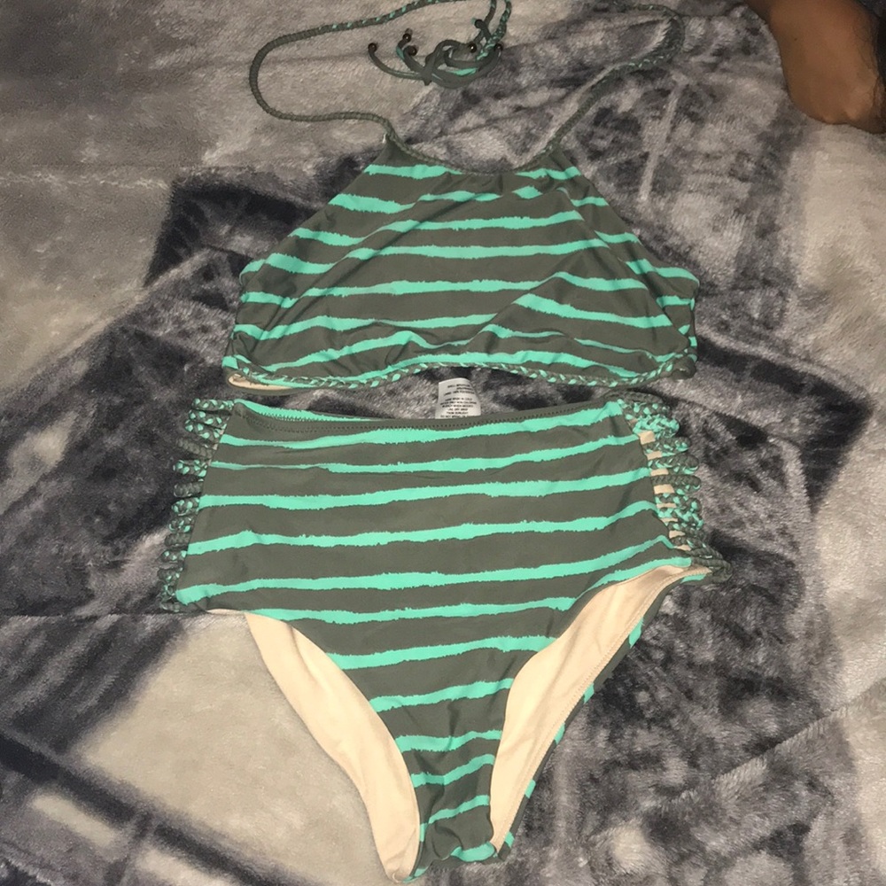 Two pieces swim sute